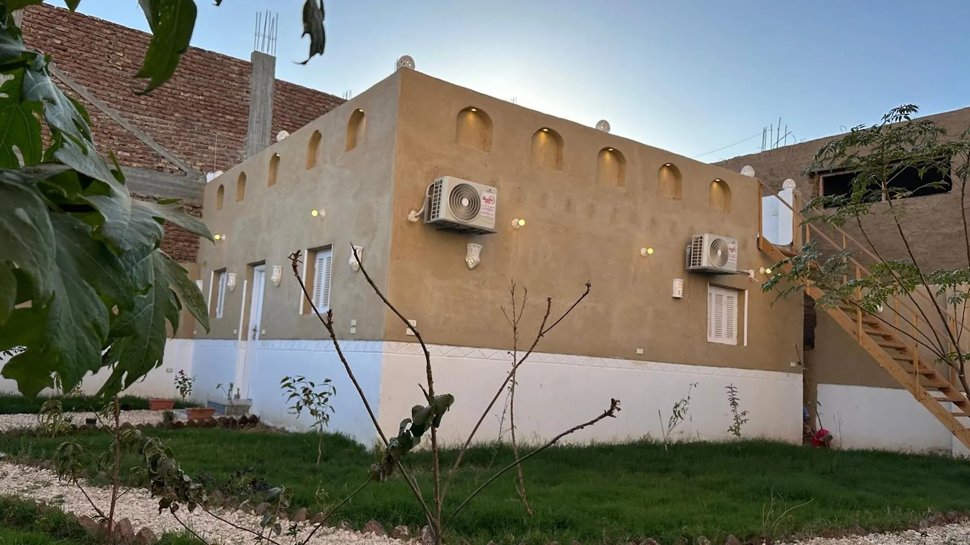 Tuya House Luxor Villa